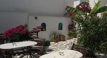 Taki's Place 2* Naxos City